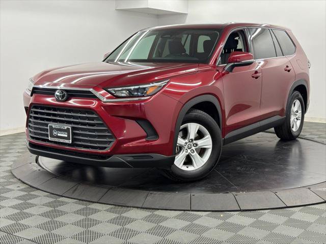Certified 2025 Toyota Grand Highlander FWD image 3