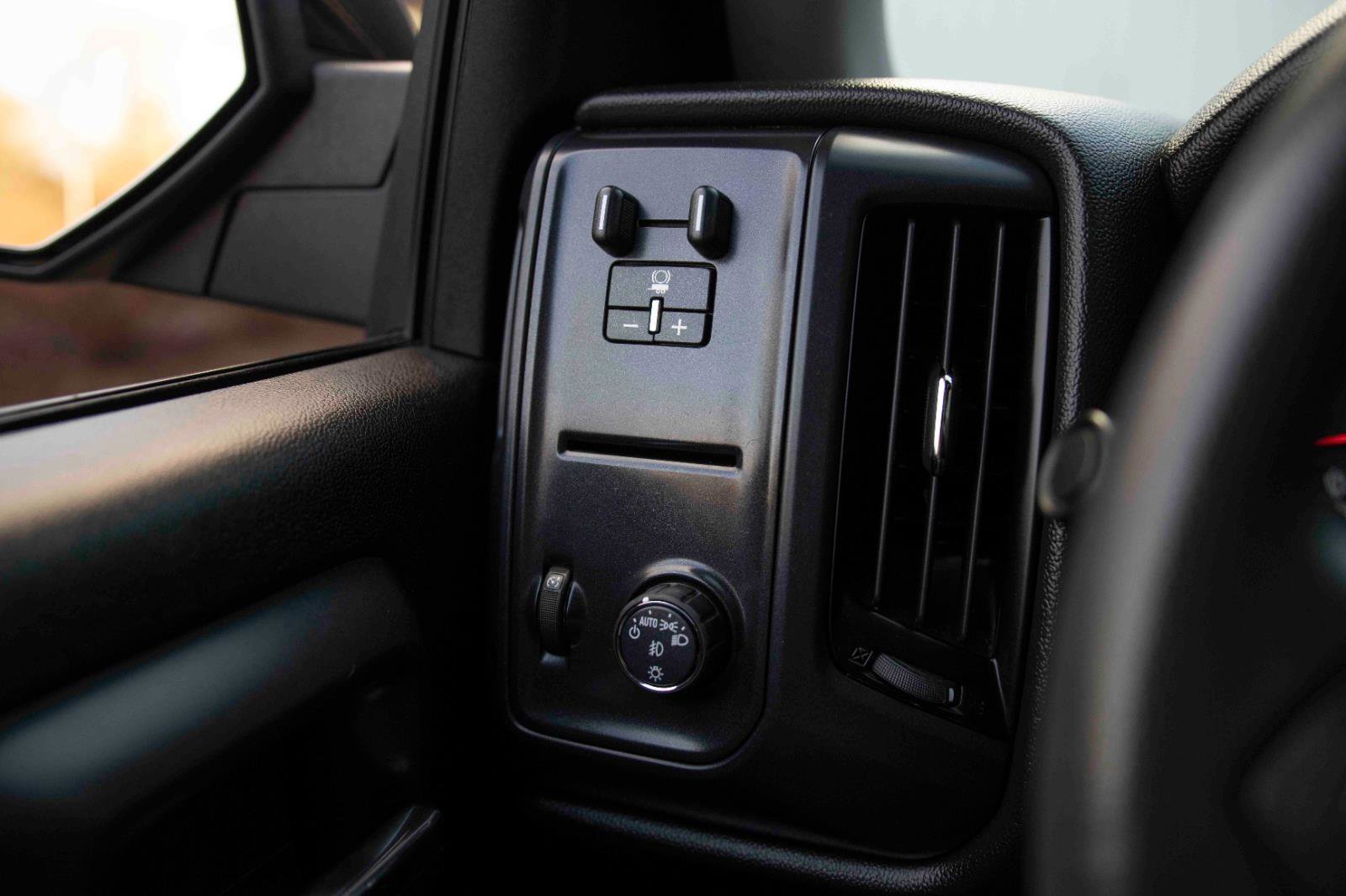 Used 2019 GMC Sierra 1500 Limited w/ Elevation Edition image 9