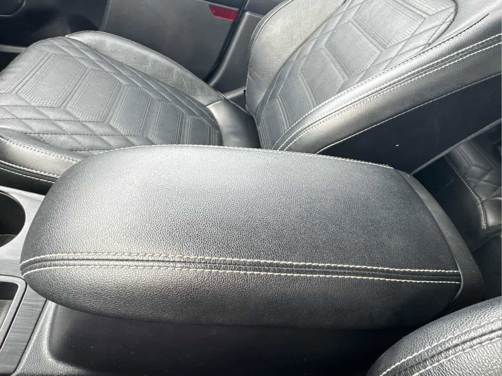 Used 2023 Ford Escape Platinum w/ Premium Technology Package image 31