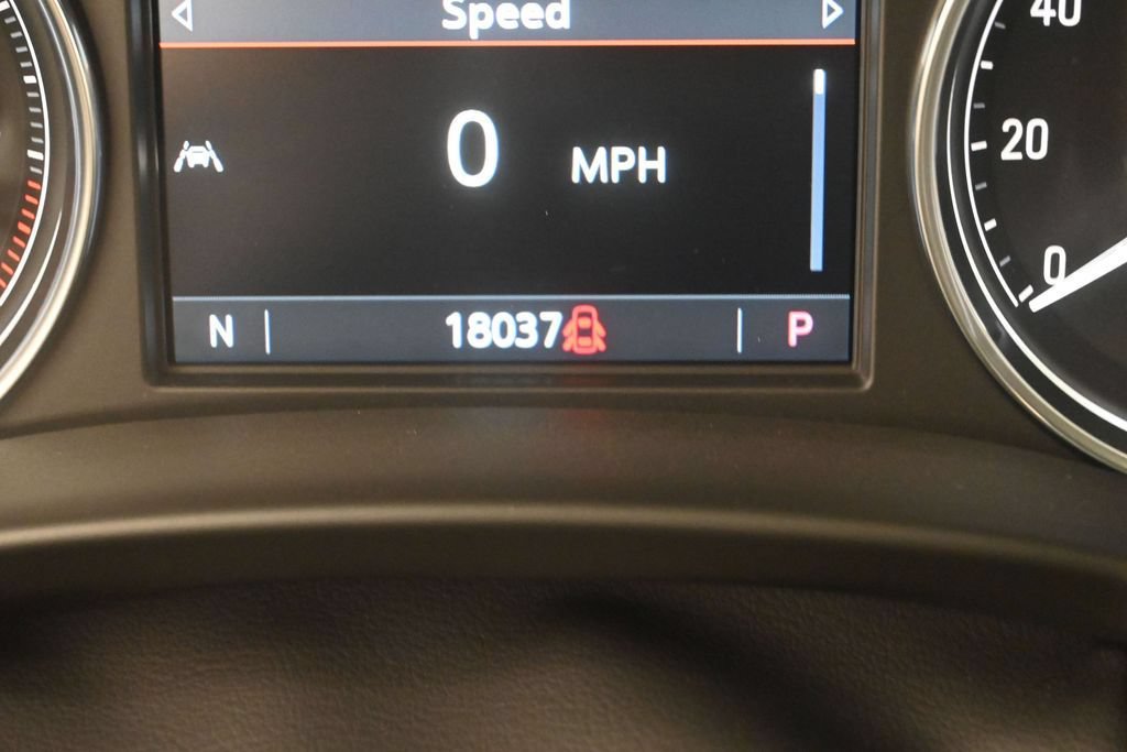 Used 2023 Buick Enclave Essence w/ Experience Buick Package AWD/4WD image 36