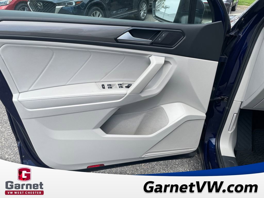 Certified 2023 Volkswagen Tiguan SE FWD image 11