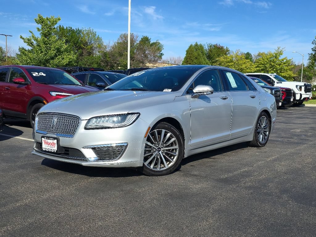 Used 2018 Lincoln MKZ Select w/ Select Plus Package AWD/4WD image 2