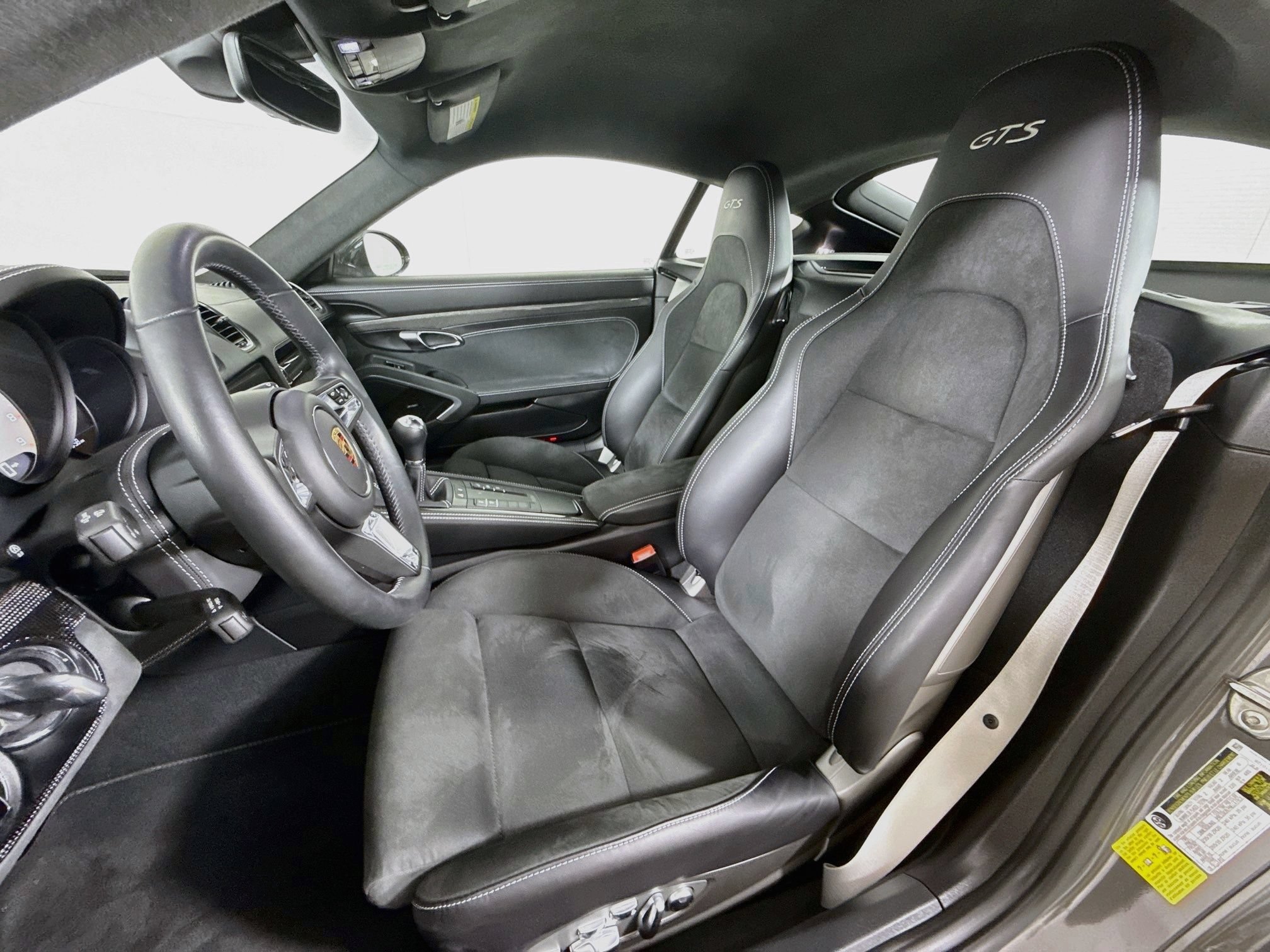Certified 2024 Porsche 718 Cayman GTS RWD image 5