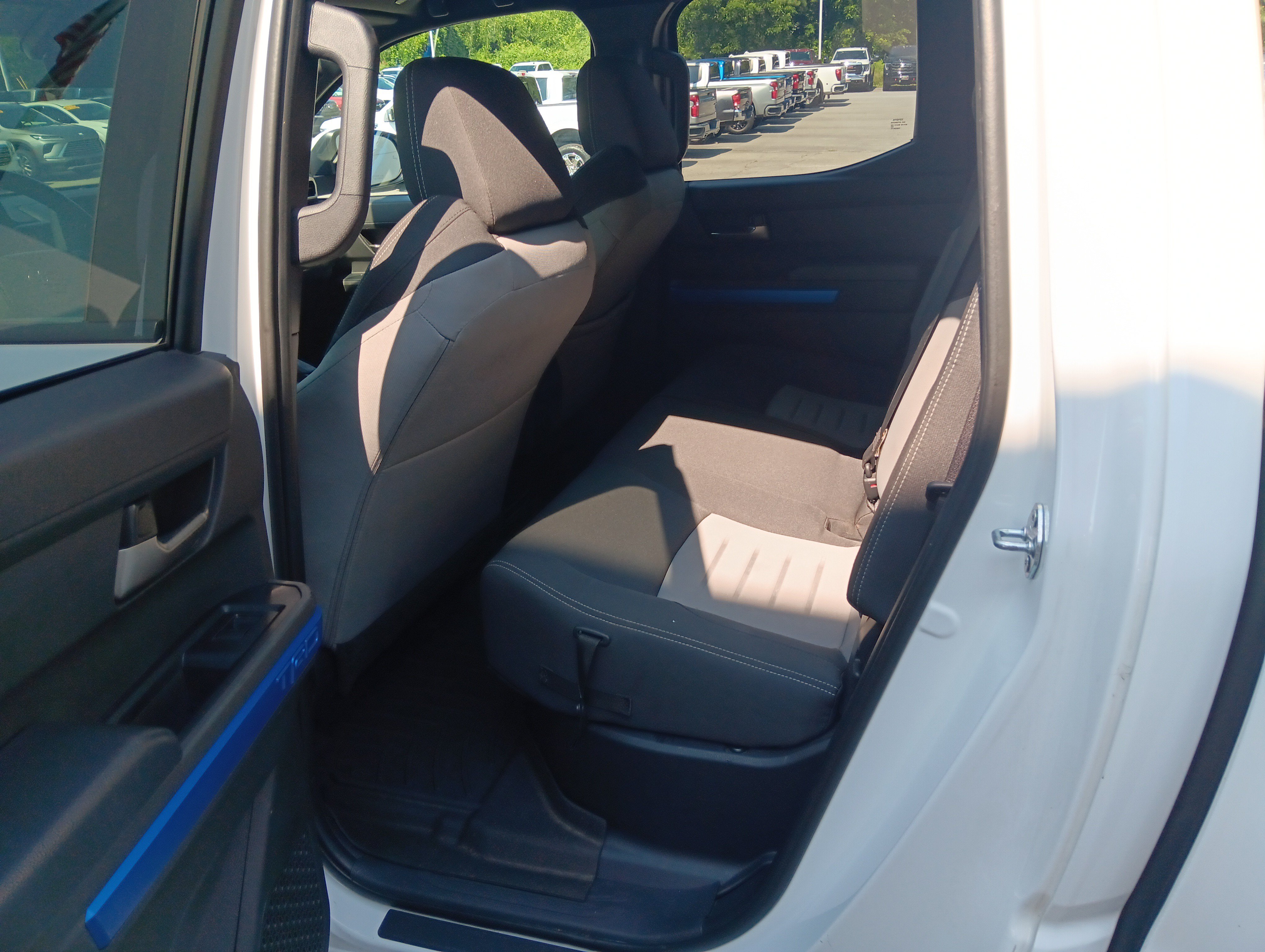 Used 2024 Toyota Tacoma TRD Sport RWD image 16