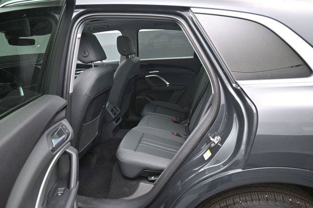 Certified 2025 Audi Q5 Premium w/ Convenience Package AWD/4WD image 29