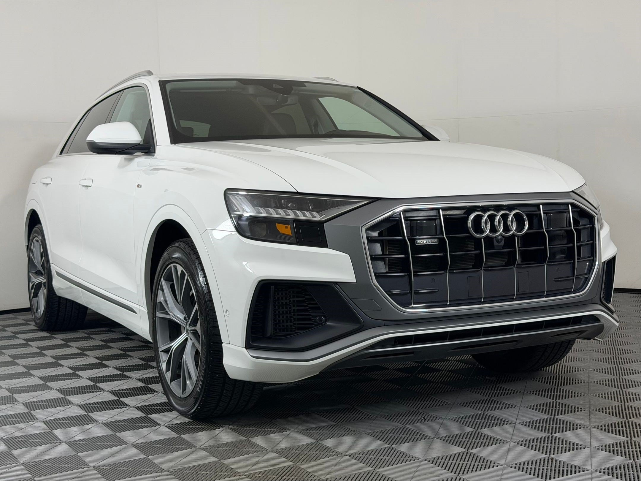 Certified 2023 Audi Q8 Premium Plus w/ Premium Plus Package AWD/4WD image 7