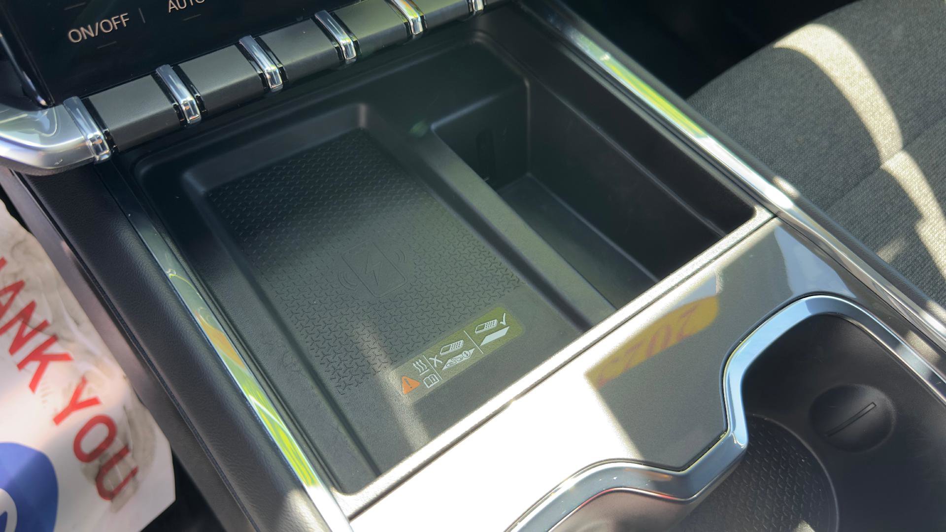 Used 2025 GMC Acadia Elevation image 19