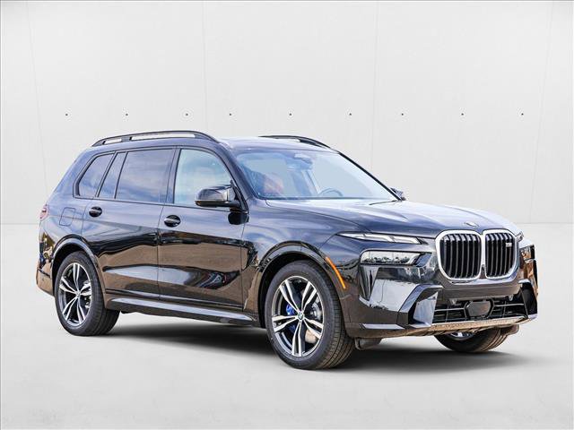 Used 2025 BMW X7 M60i w/ Climate Comfort Package image 3