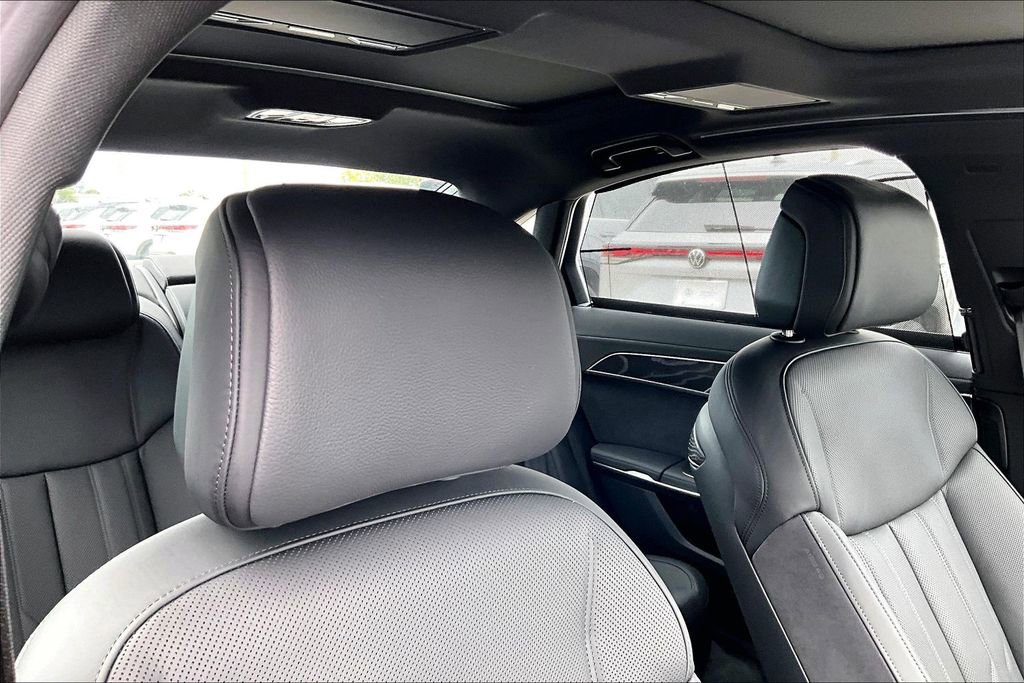New 2026 Audi A8 L 3.0T image 21
