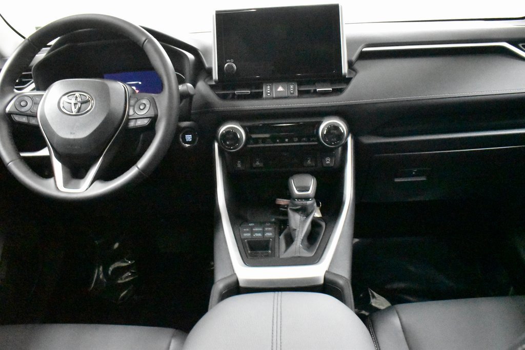 Used 2024 Toyota RAV4 XLE Premium image 18