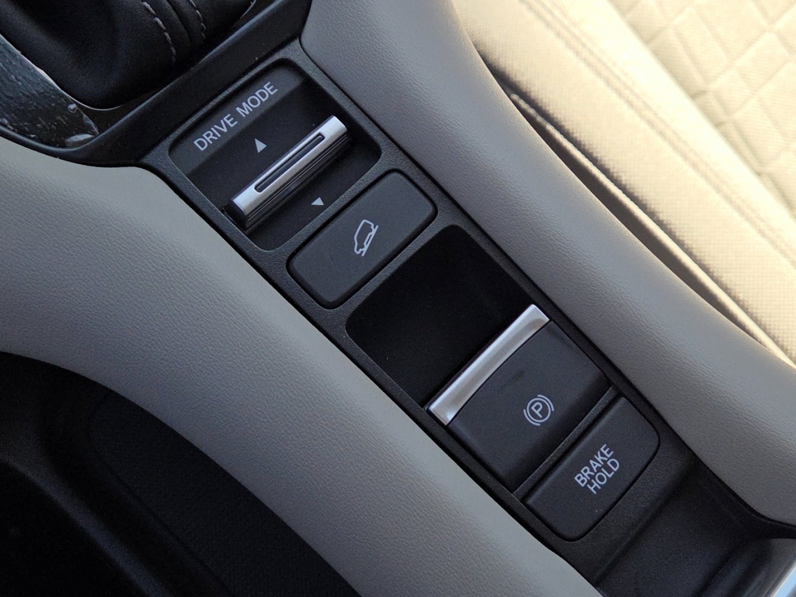 New 2026 Honda HR-V LX image 10