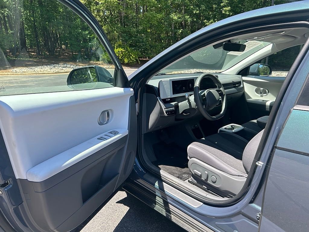 Used 2024 Hyundai Ioniq 5 SEL RWD image 5
