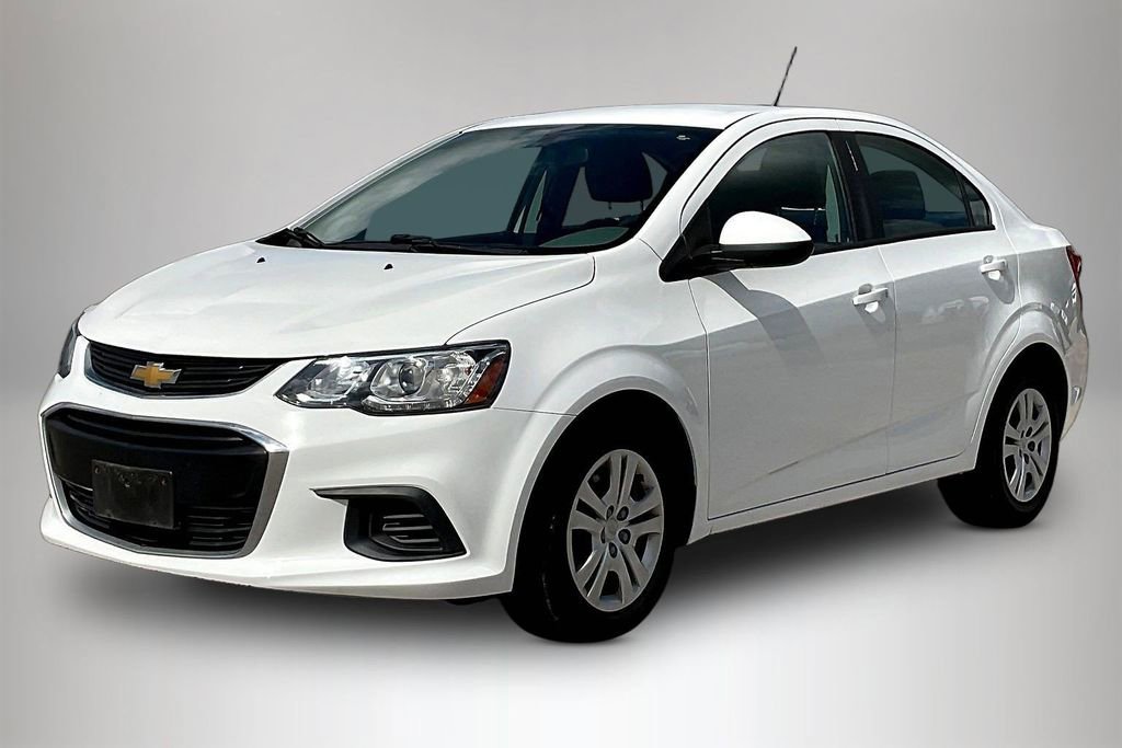 Used 2018 Chevrolet Sonic LS image 2