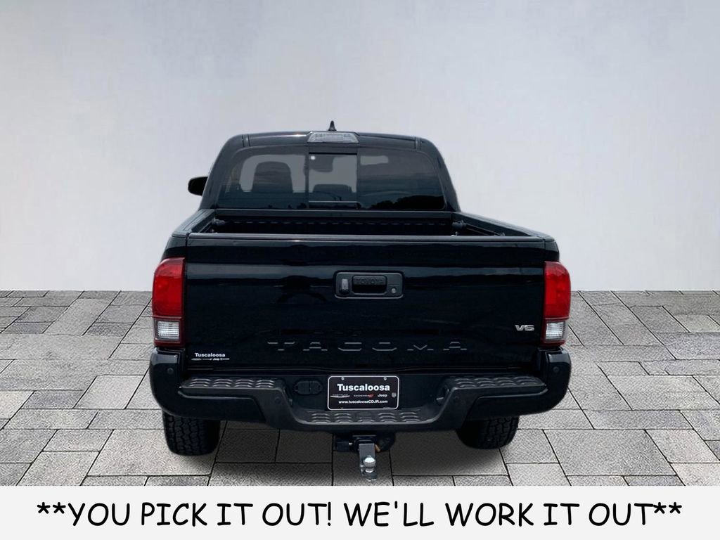 Used 2022 Toyota Tacoma SR5 RWD image 6