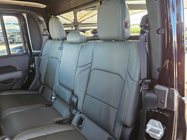 New 2026 Jeep Gladiator Mojave AWD/4WD image 12