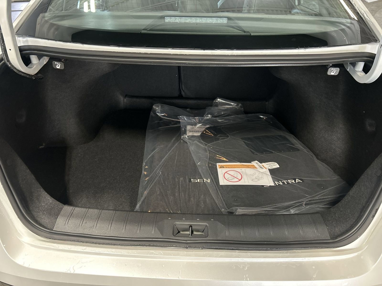New 2026 Nissan Sentra SR w/ SR Premium Package FWD image 39