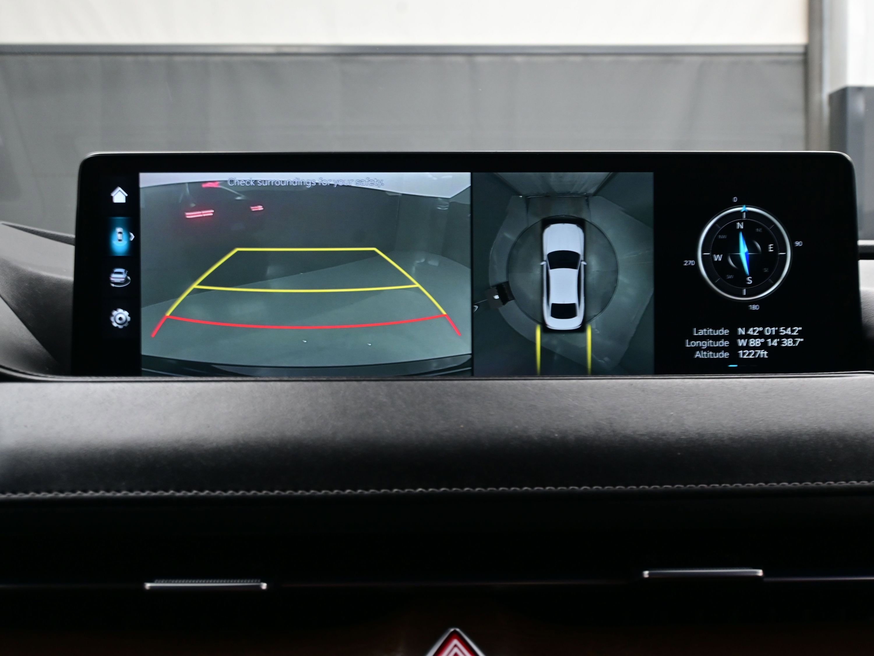 Certified 2023 Genesis G80 image 17