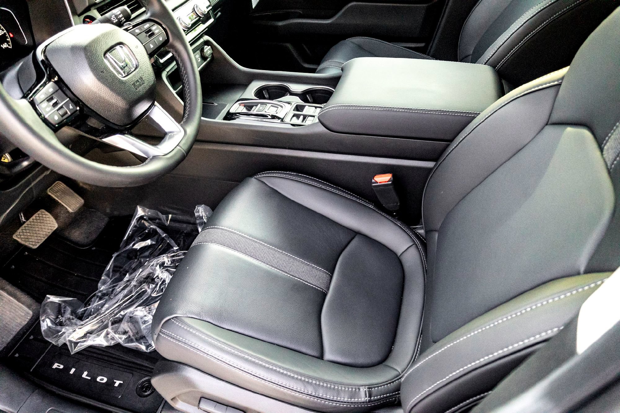 Used 2025 Honda Pilot EX-L image 14