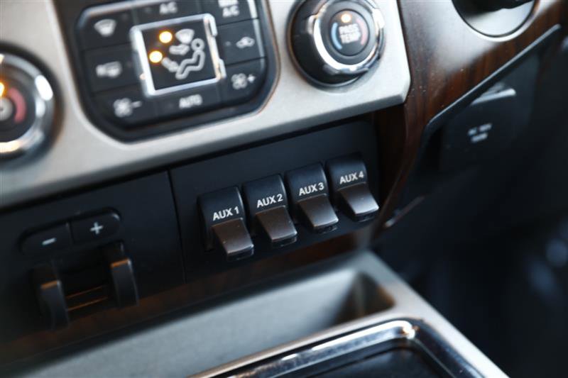 Used 2013 Ford F250 Lariat image 32