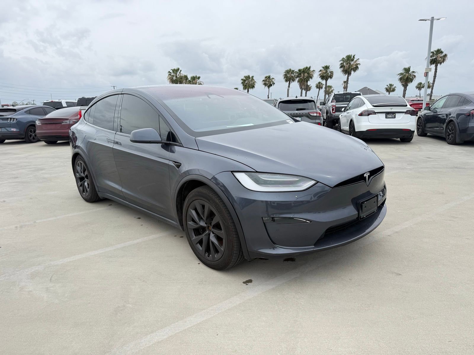 Used 2022 Tesla Model X Plaid AWD/4WD image 4