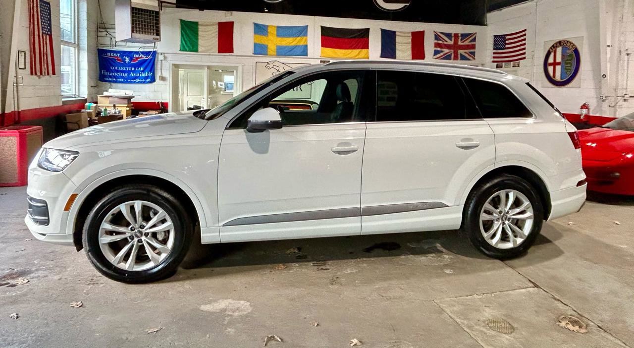 Used 2018 Audi Q7 3.0T Premium image 2