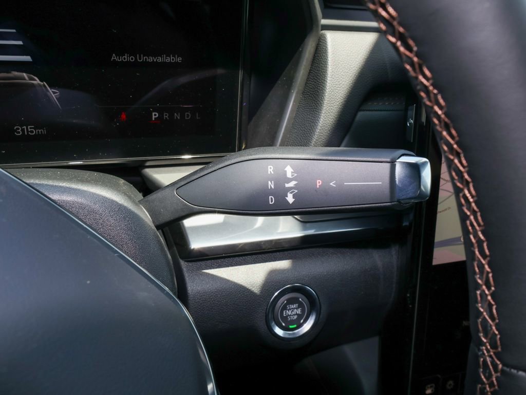 New 2026 GMC Terrain AT4 w/ Technology Package II AWD/4WD image 25