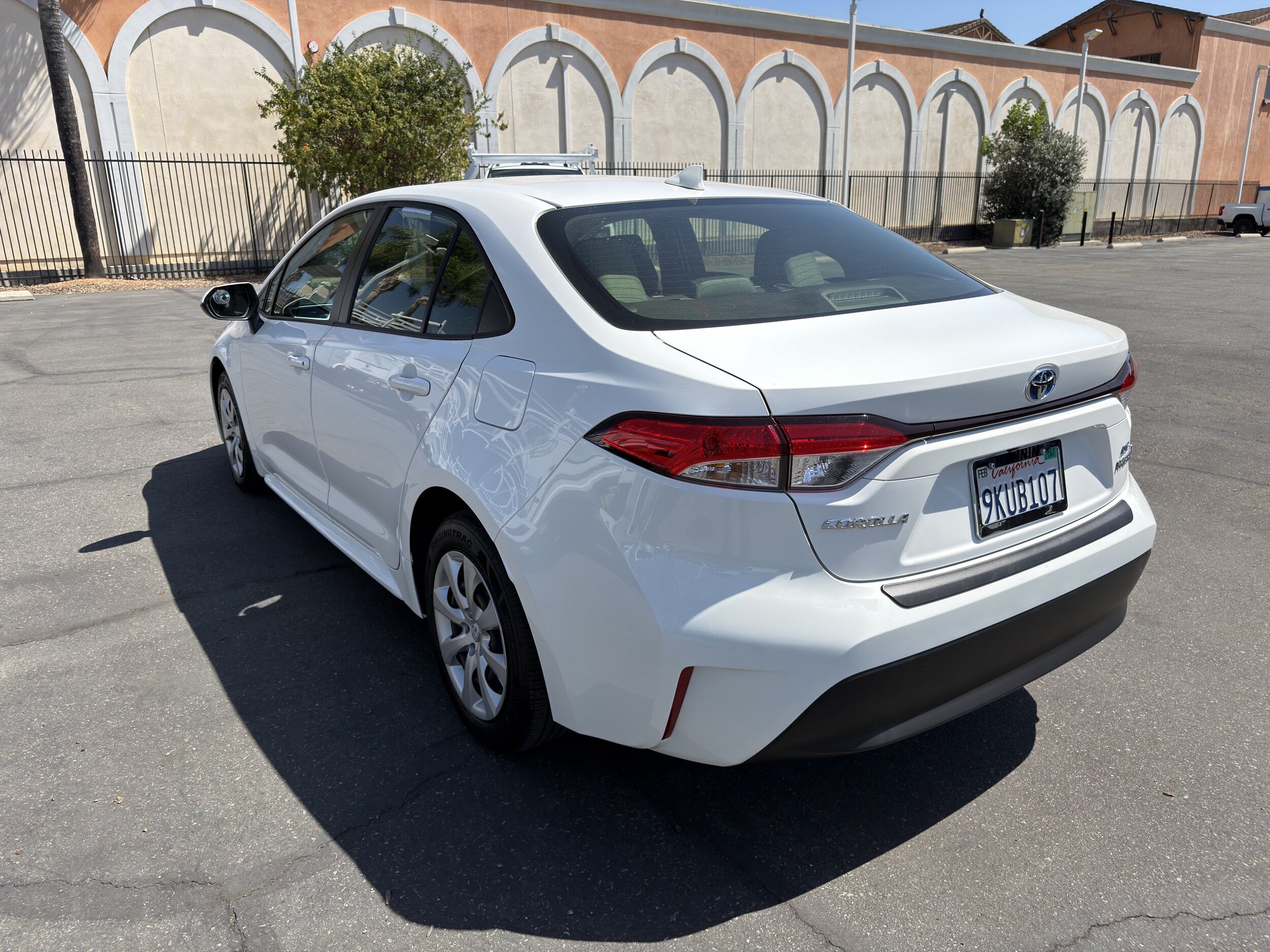 Used 2024 Toyota Corolla LE FWD image 6