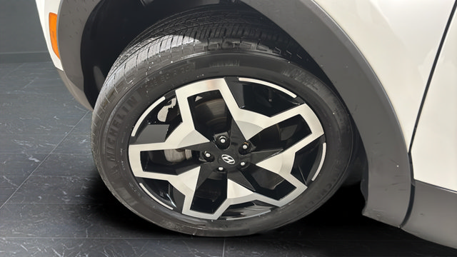 Used 2022 Hyundai Santa Cruz Limited AWD/4WD image 30