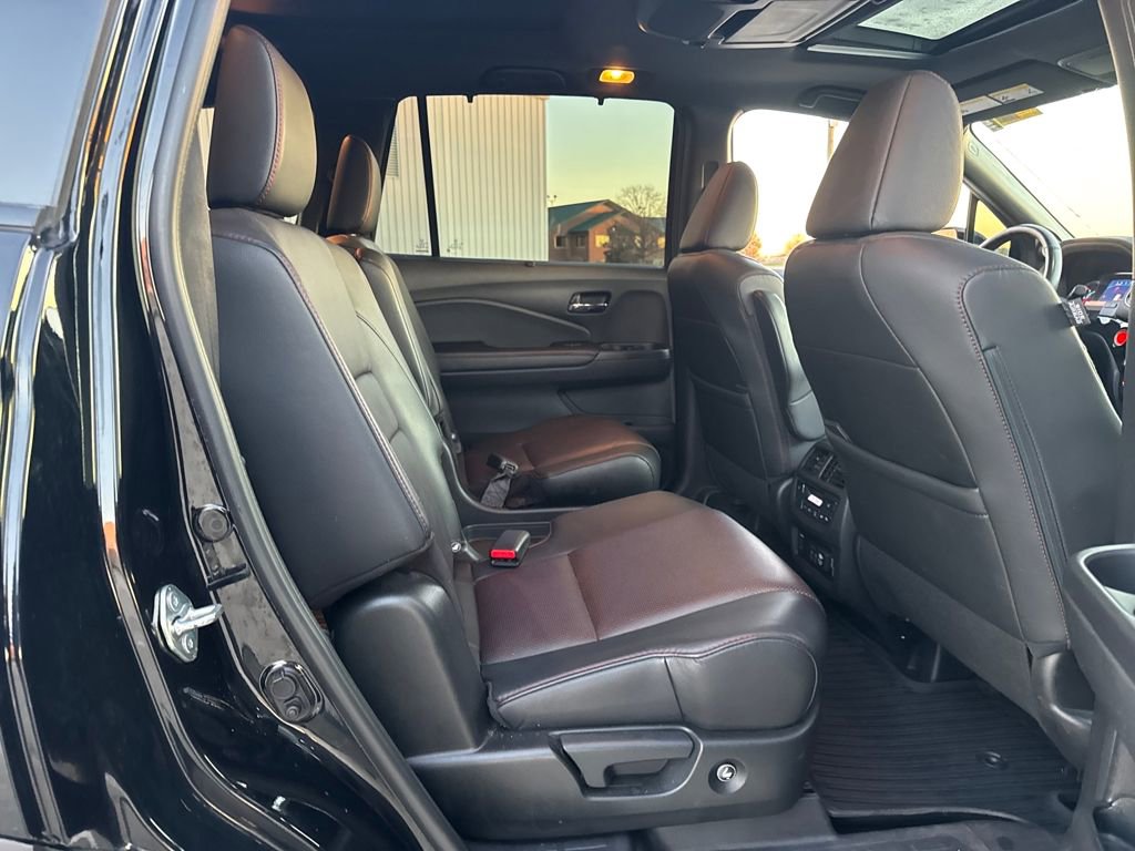Used 2021 Honda Pilot Black Edition image 14