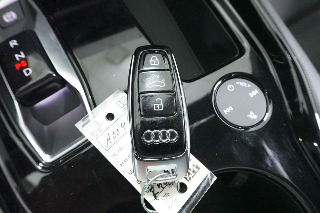Used 2024 Audi e-tron GT Premium Plus AWD/4WD image 22