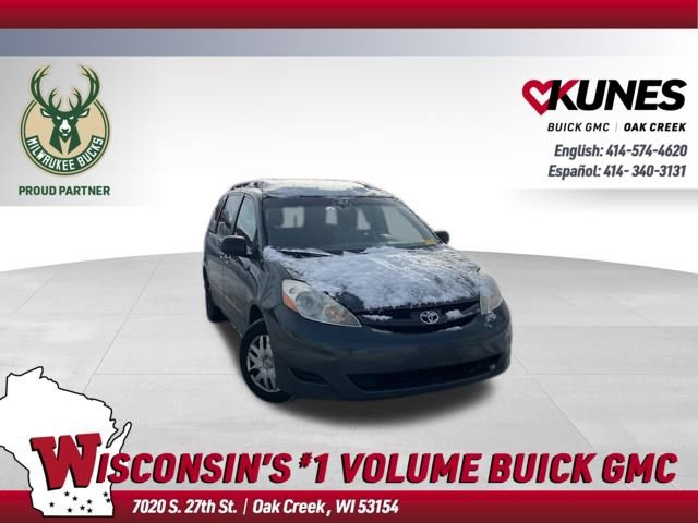 Used 2009 Toyota Sienna CE image 1