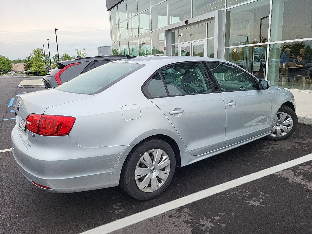 Used 2014 Volkswagen Jetta SE FWD image 3