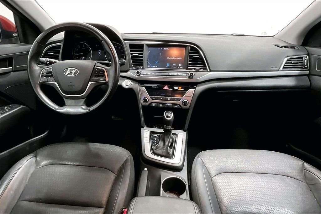 Used 2017 Hyundai Elantra Limited w/ Limited Tech Package 04 image 18