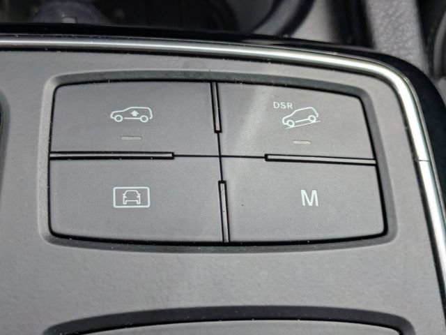 Used 2017 Mercedes-Benz GLS 550 4MATIC image 34