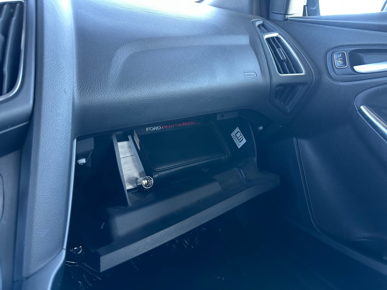 Used 2016 Ford Focus ST FWD image 25