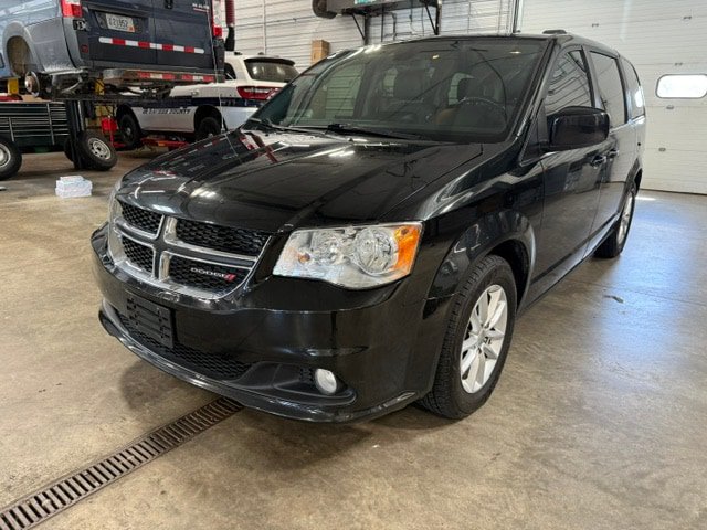 Certified 2020 Dodge Grand Caravan SXT FWD image 35