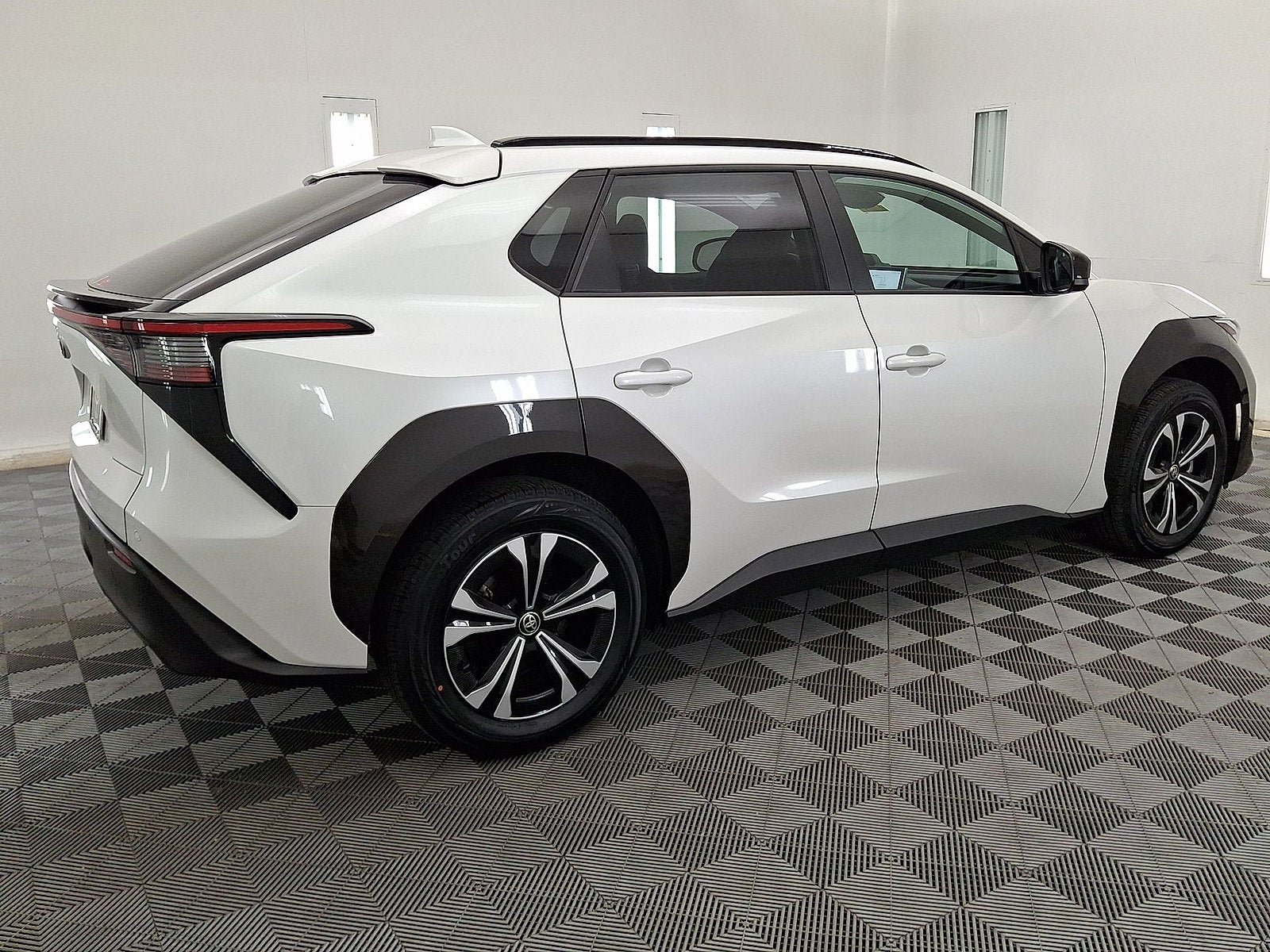 Certified 2024 Toyota bZ4X FWD image 17
