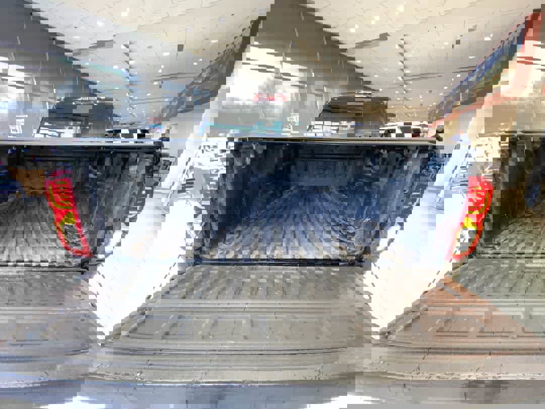 Used 2017 Chevrolet Silverado 1500 LTZ Z71 w/ LTZ Plus Package image 26