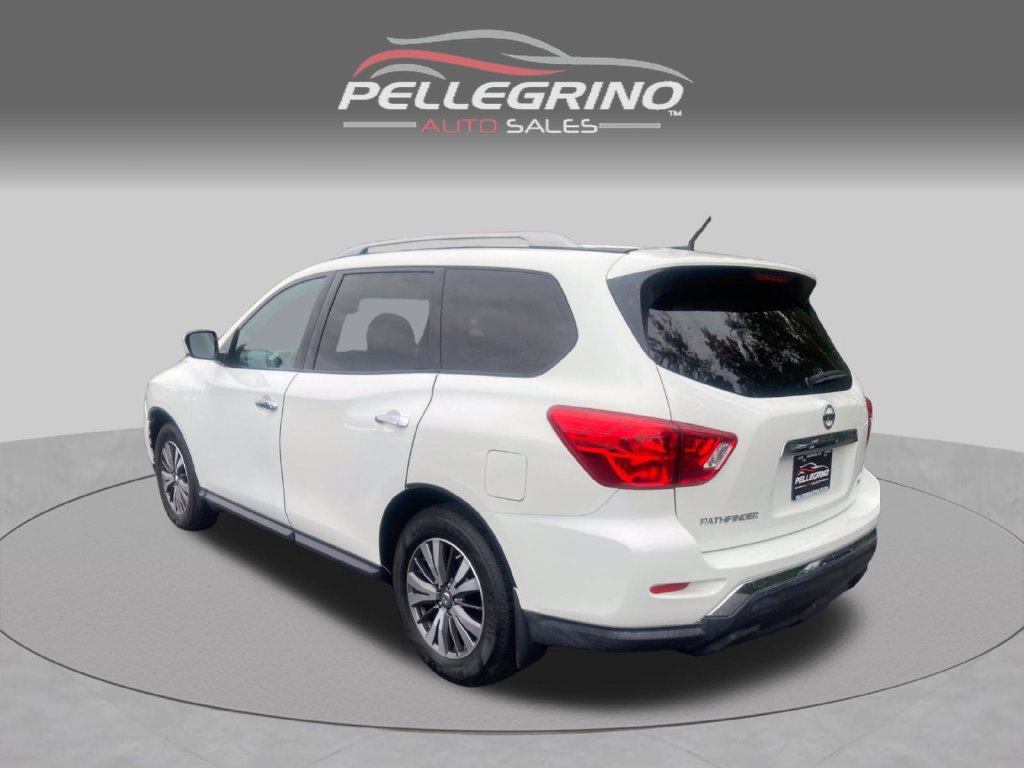 Used 2017 Nissan Pathfinder S AWD/4WD image 4