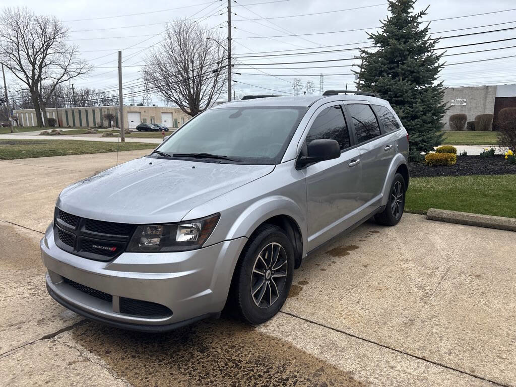 Used 2018 Dodge Journey SE w/ Connectivity Group image 3