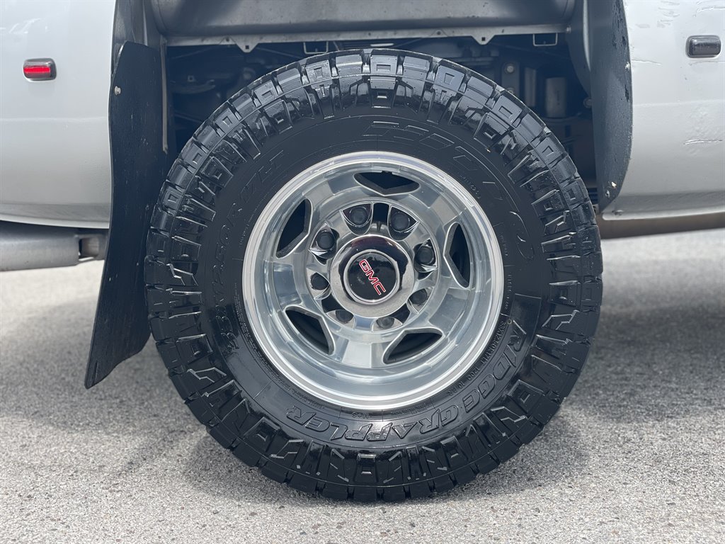 Used 2018 GMC Sierra 3500 Denali w/ Duramax Plus Package AWD/4WD image 40