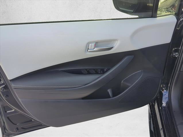 Used 2026 Toyota Corolla SE FWD image 8
