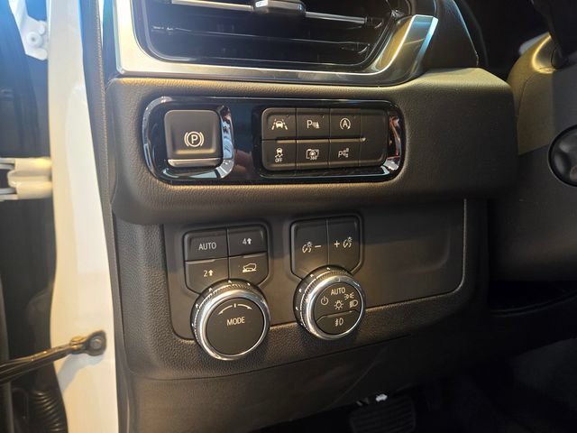 New 2026 GMC Yukon Denali AWD/4WD image 12