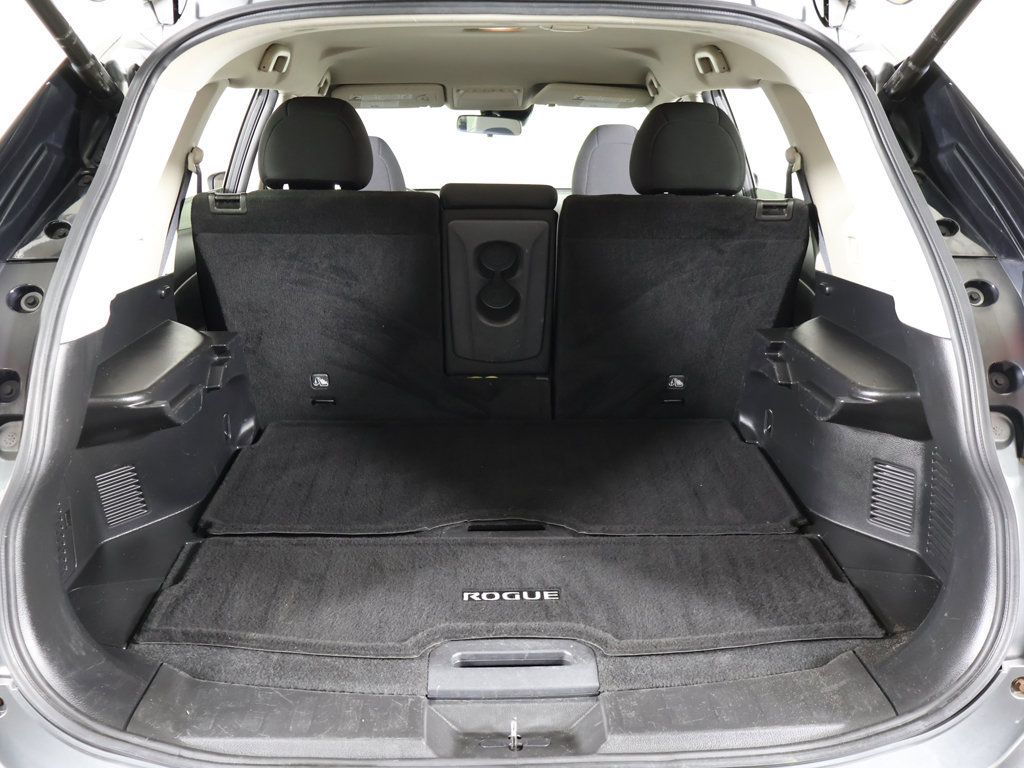 Used 2020 Nissan Rogue SV AWD/4WD image 17