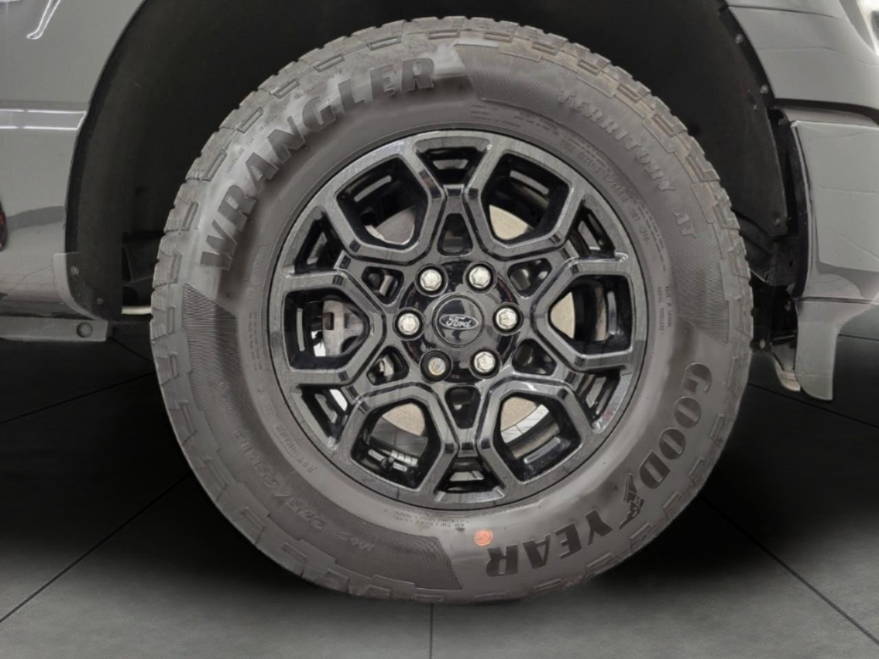 Used 2024 Ford F150 XLT w/ Equipment Group 302A MID AWD/4WD image 31