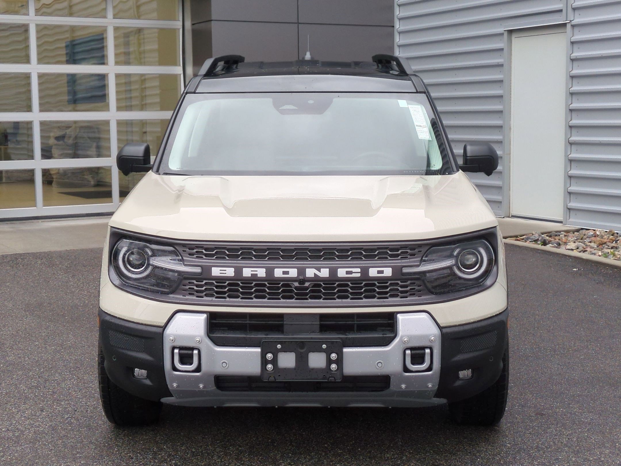 Used 2025 Ford Bronco Sport Badlands image 2