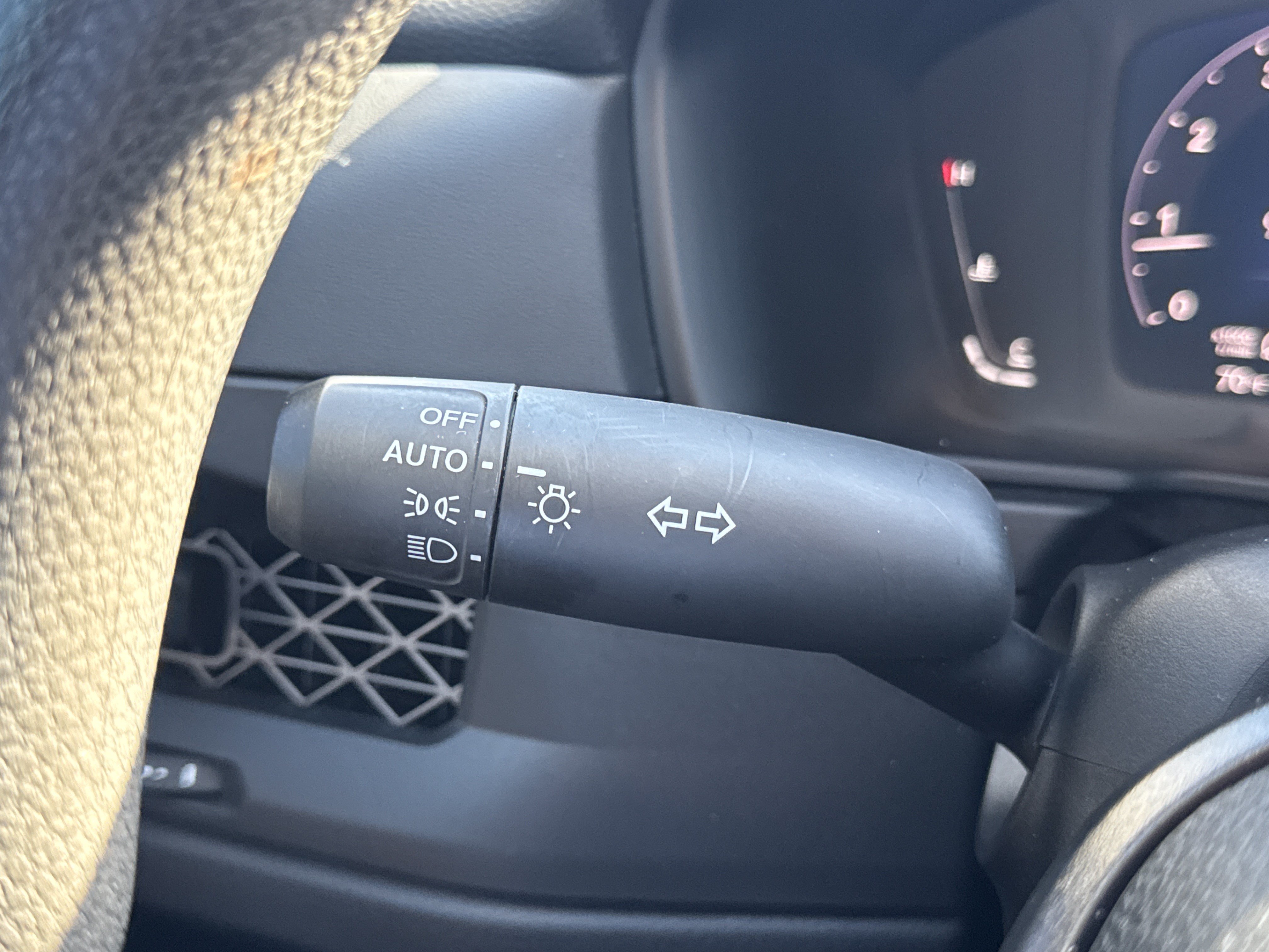 Used 2025 Honda Accord SE image 16