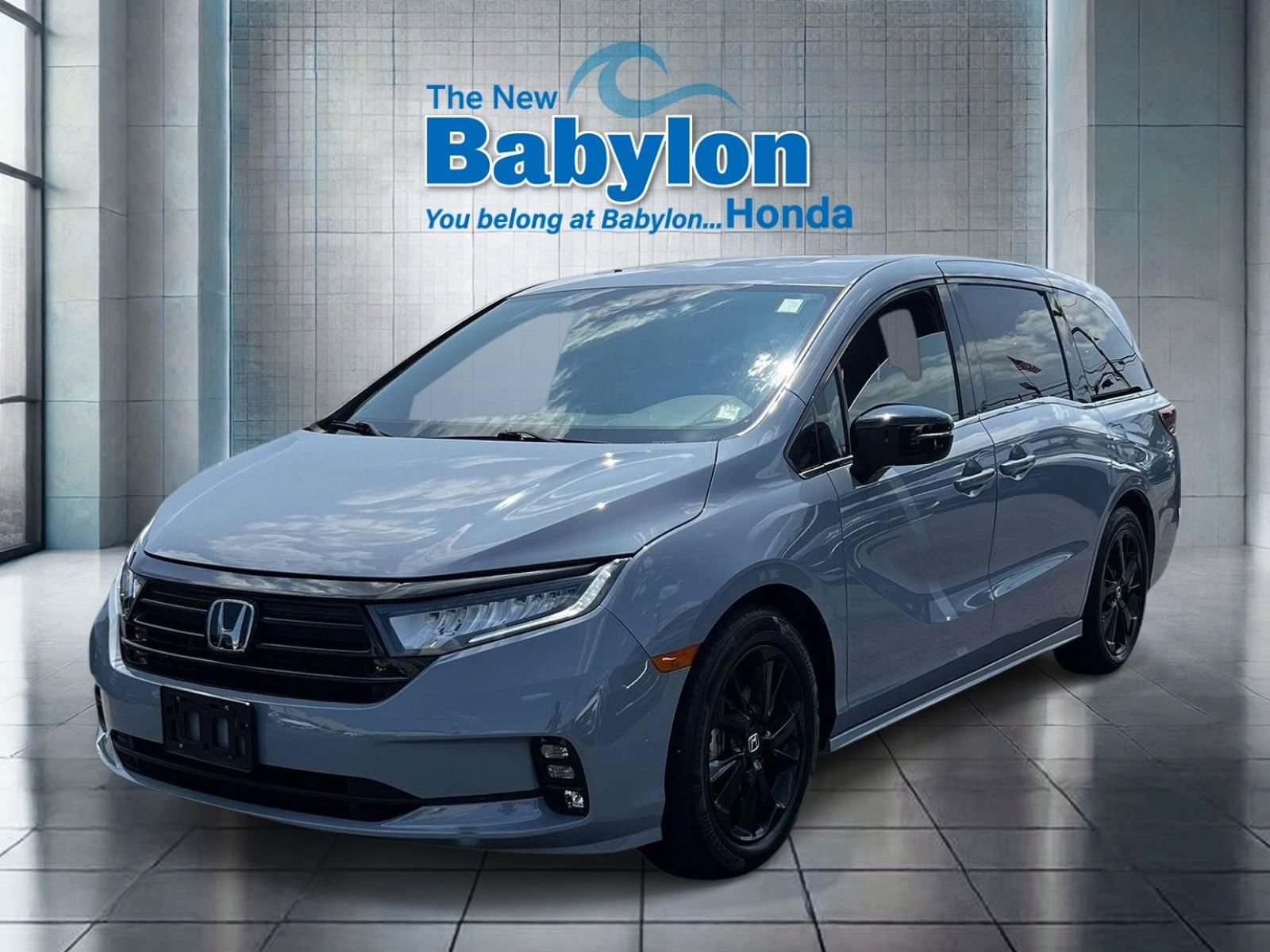 Used 2023 Honda Odyssey Sport image 2