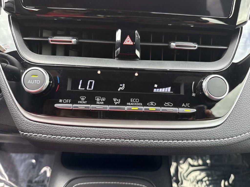 Used 2025 Toyota Corolla SE FWD image 28