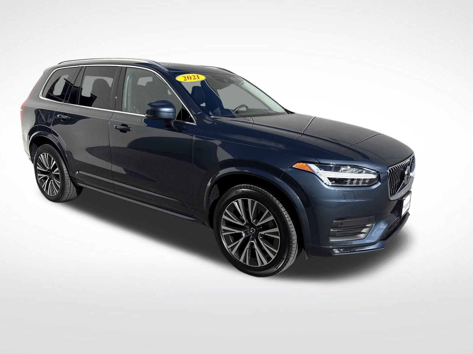Used 2021 Volvo XC90 T5 Momentum w/ Climate Package image 8